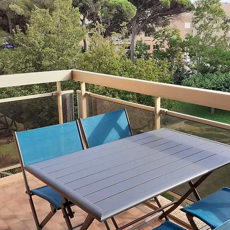 A 100 M Du Port Et 500 M Des Plages Apartment *